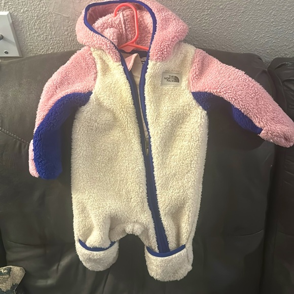 Infant Northface Winter Bundle - Picture 2 of 9